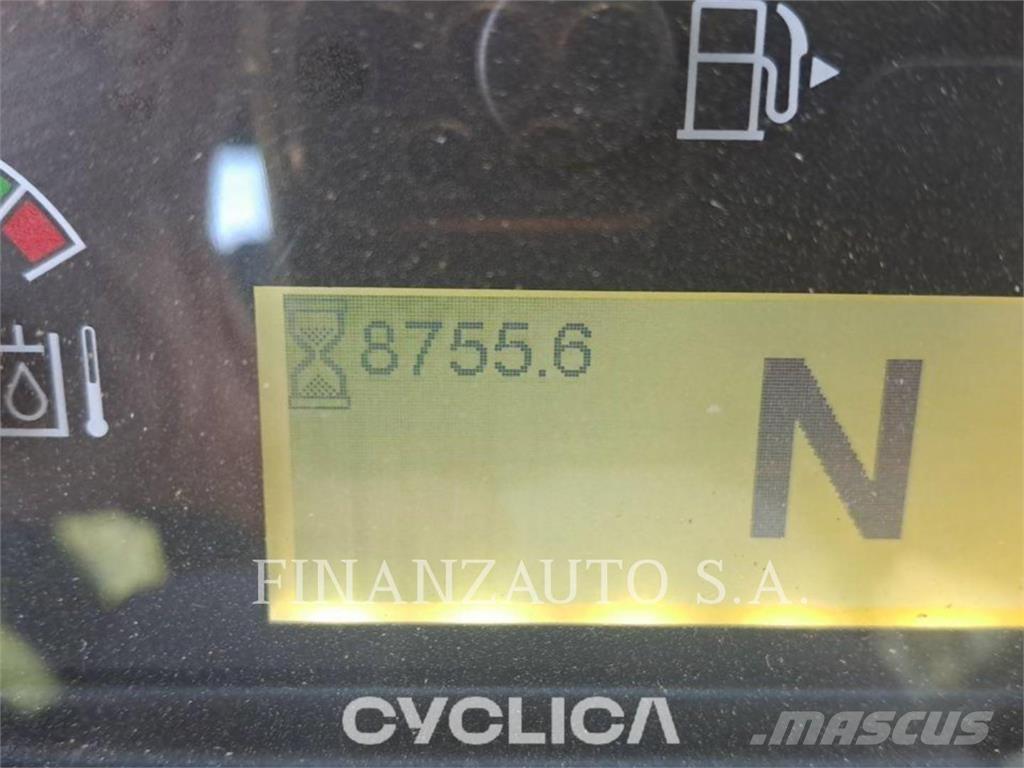 CAT 930M Kolesové nakladače