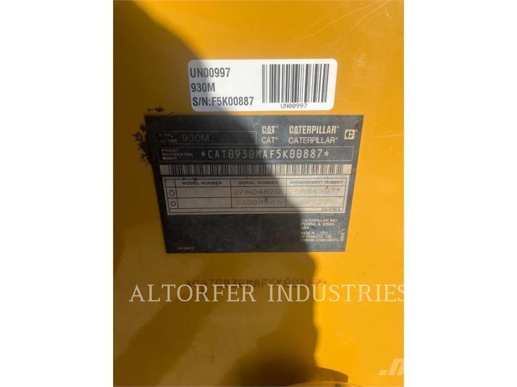 CAT 930M Kolesové nakladače