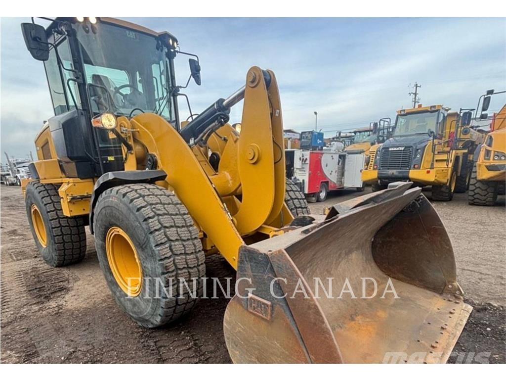 CAT 930M Kolesové nakladače