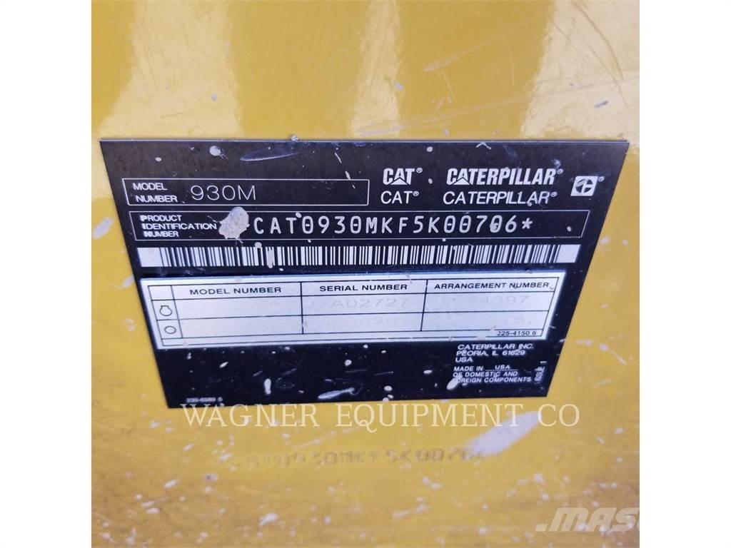 CAT 930M Kolesové nakladače