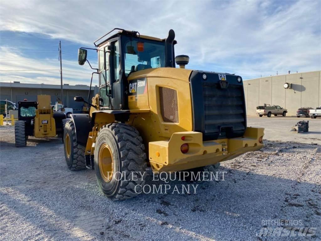 CAT 930M Kolesové nakladače