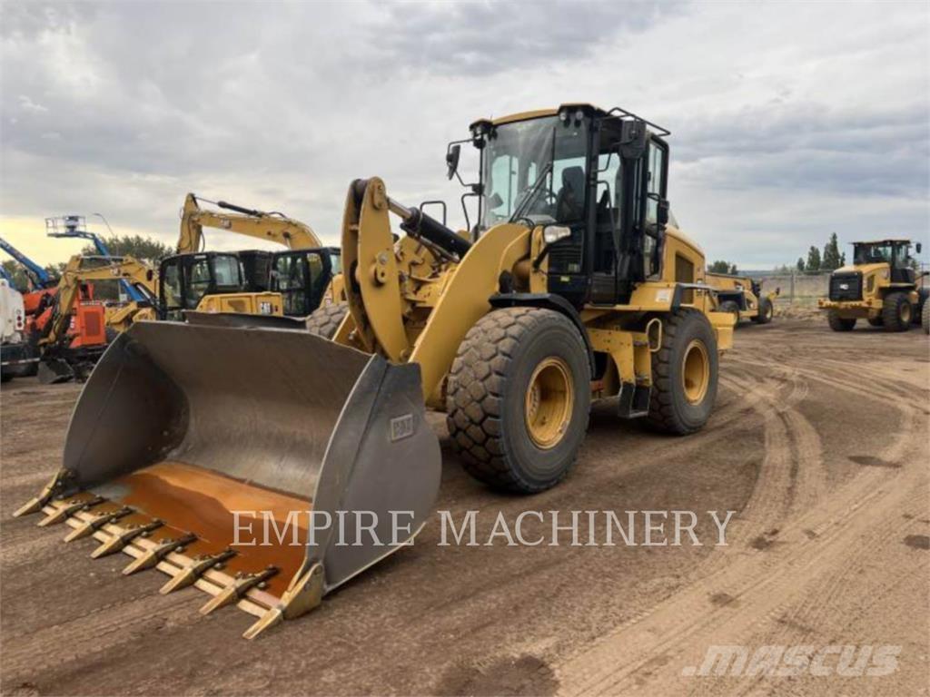 CAT 930M FC Kolesové nakladače