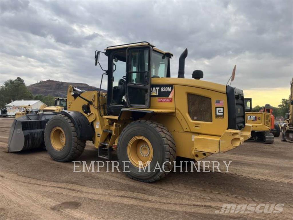CAT 930M FC Kolesové nakladače