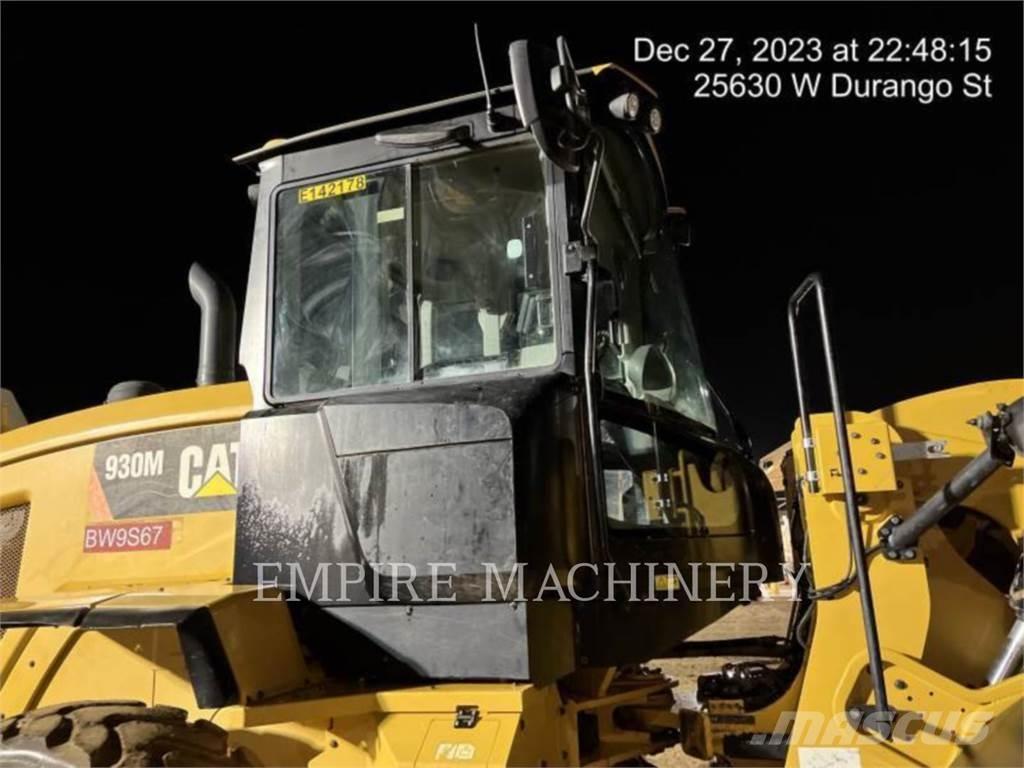 CAT 930M FC Kolesové nakladače