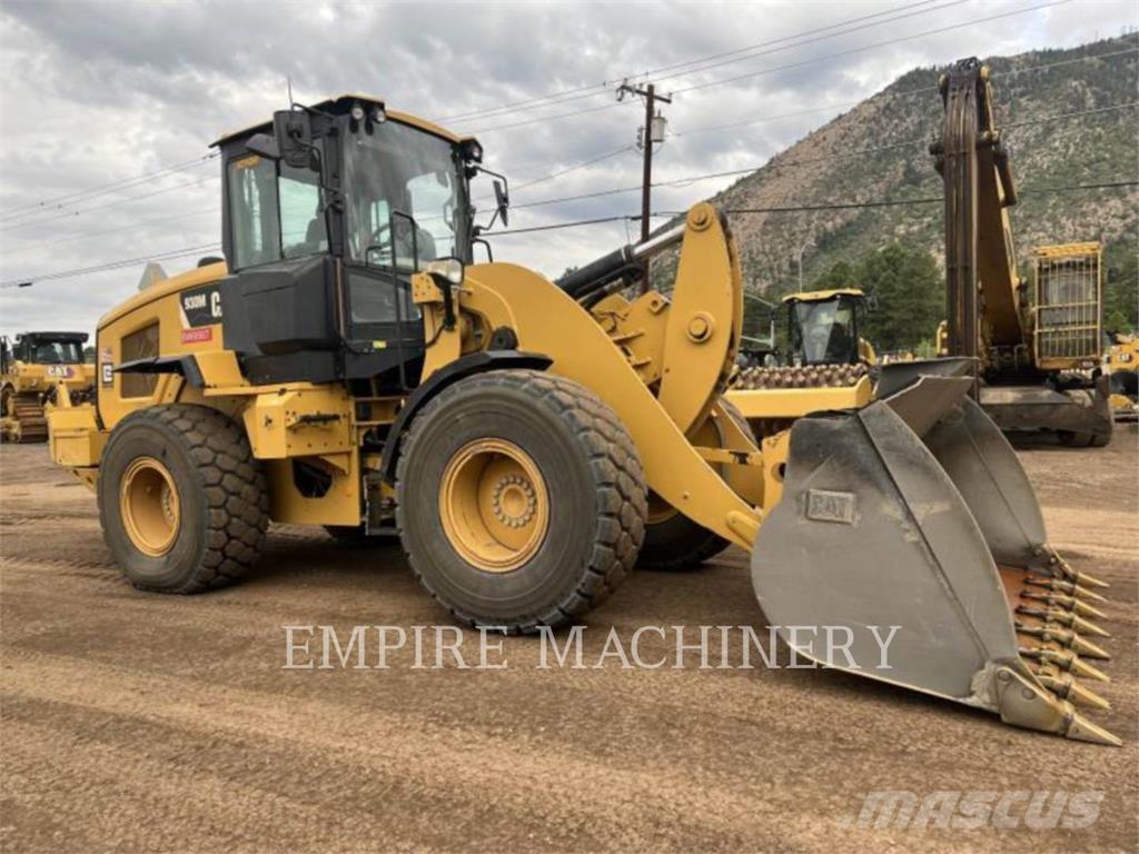 CAT 930M FC Kolesové nakladače