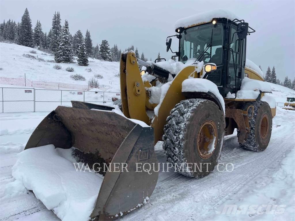 CAT 930M FC Kolesové nakladače