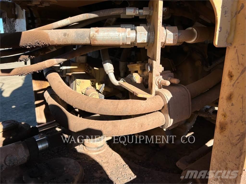 CAT 930M FC Kolesové nakladače
