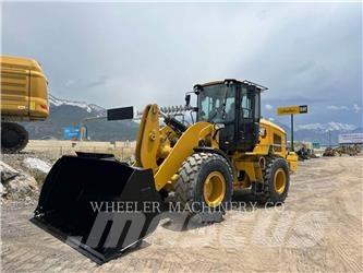 CAT 930M QC Kolesové nakladače