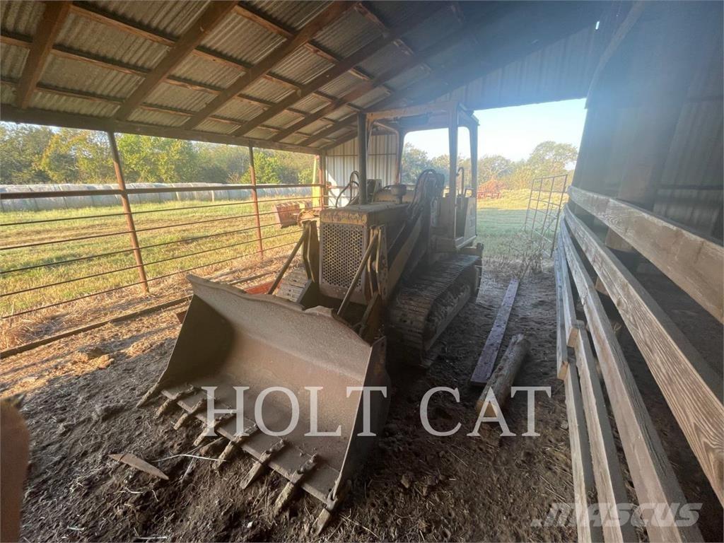 CAT 931B Pásové nakladače