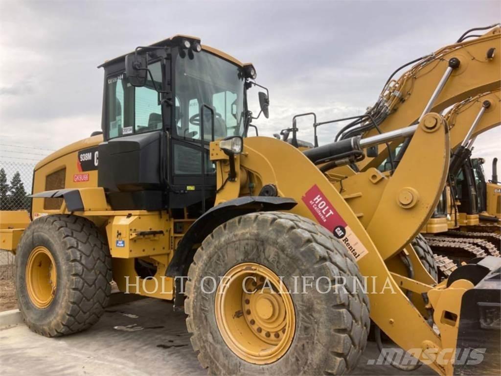 CAT 938 Kolesové nakladače