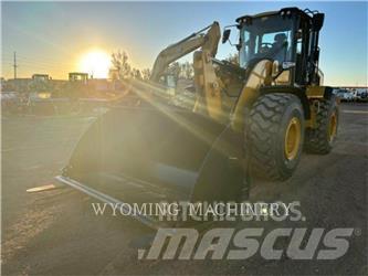 CAT 938 Kolesové nakladače