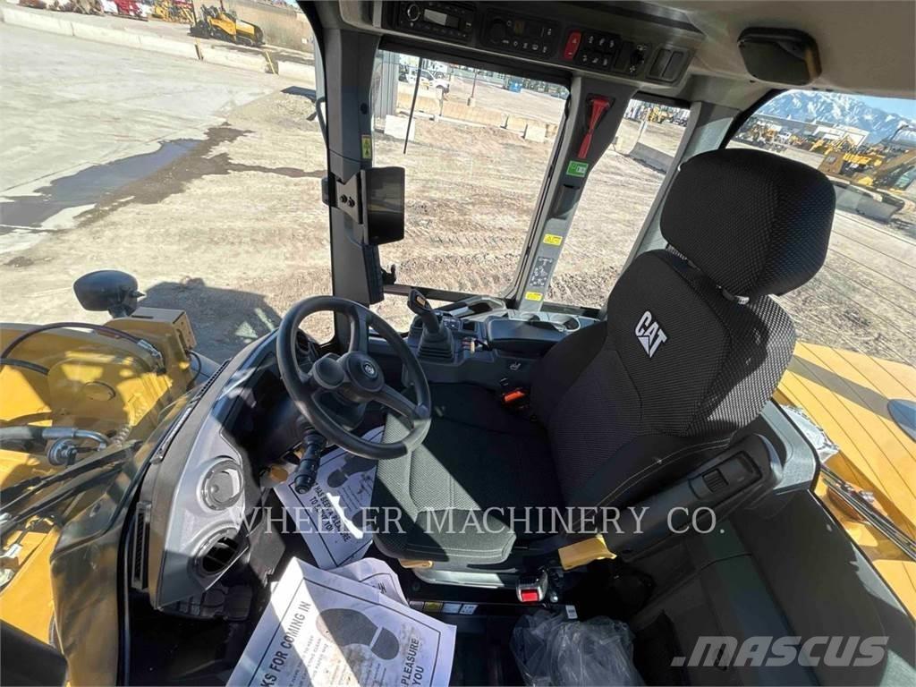 CAT 938 QC Kolesové nakladače