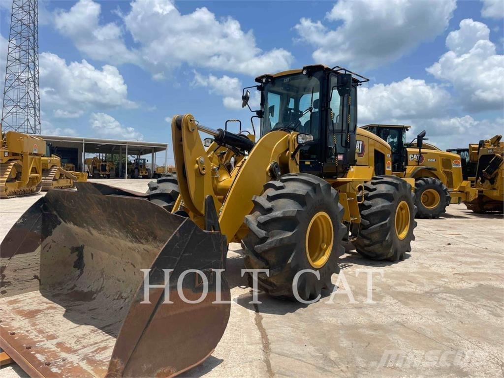 CAT 93814 Kolesové nakladače