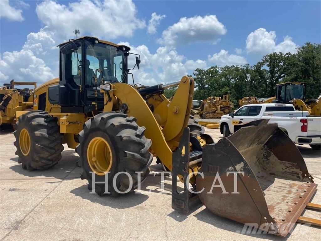 CAT 93814 Kolesové nakladače