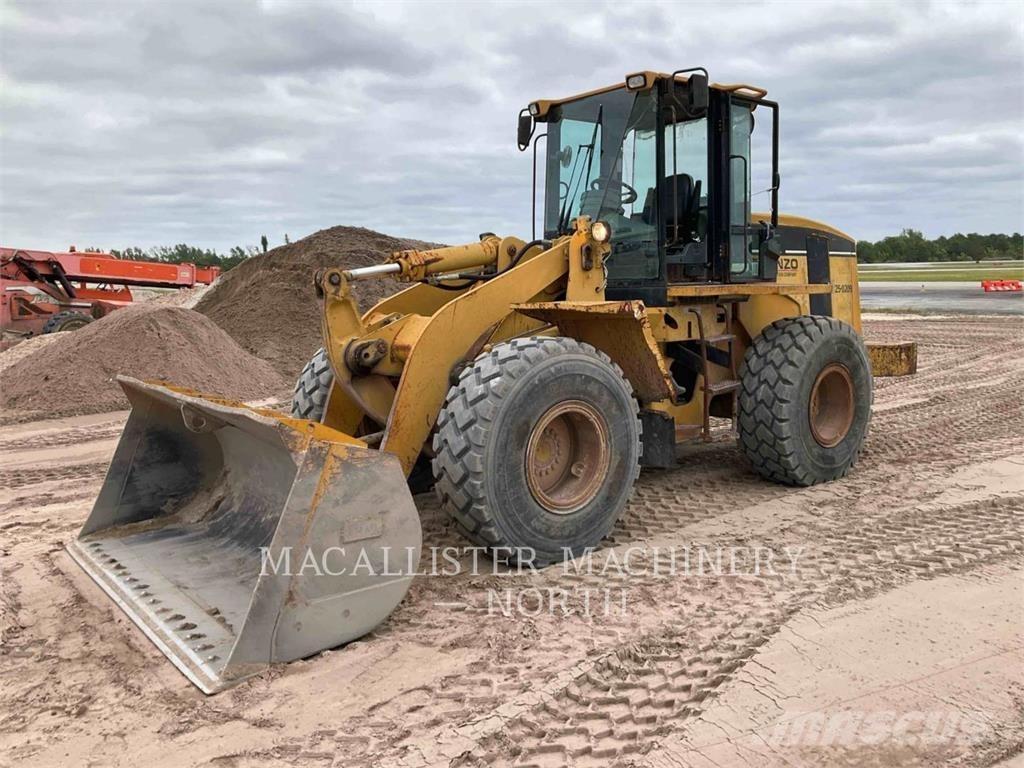 CAT 938G Kolesové nakladače