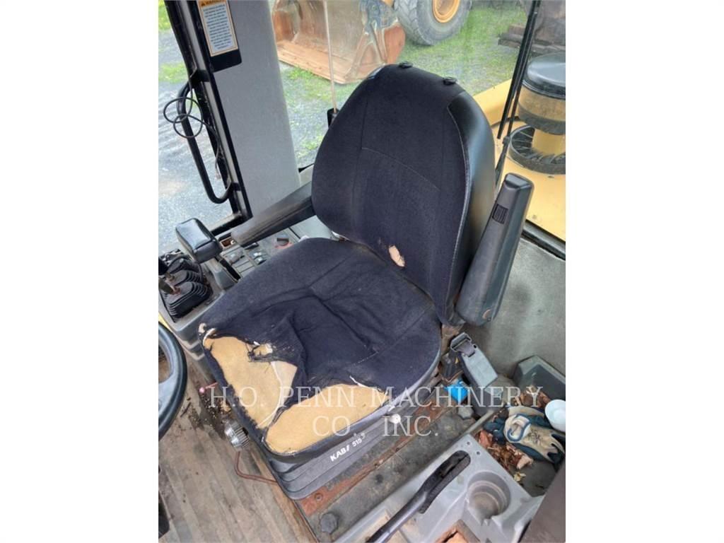 CAT 938GII Kolesové nakladače