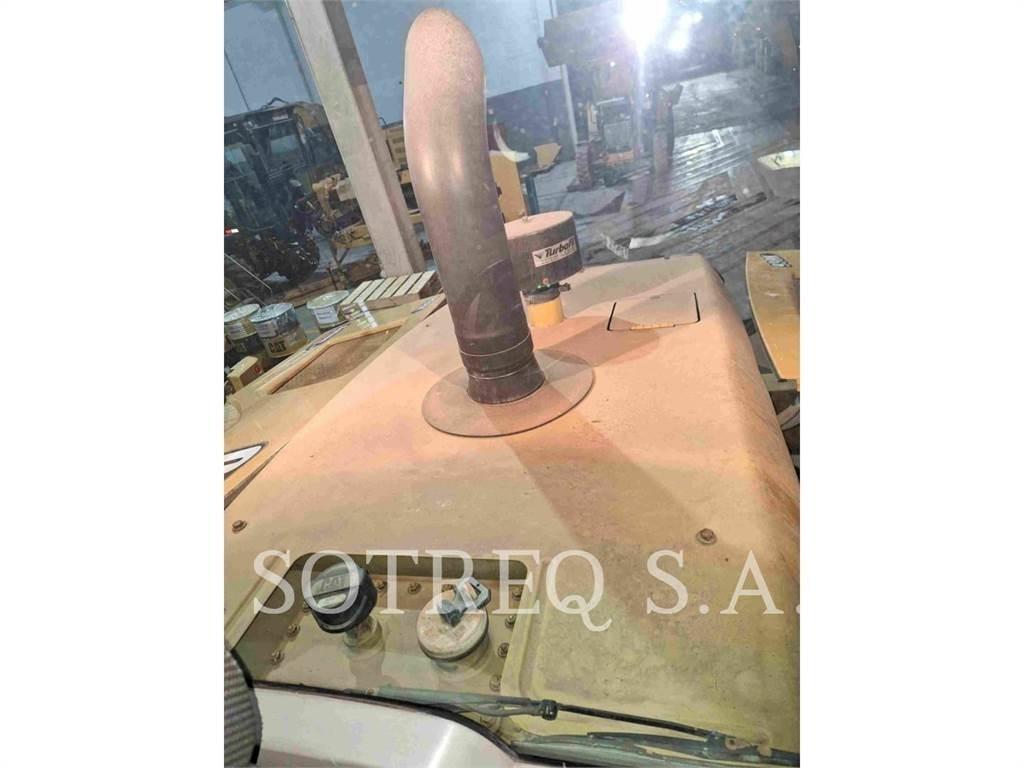 CAT 938K Kolesové nakladače
