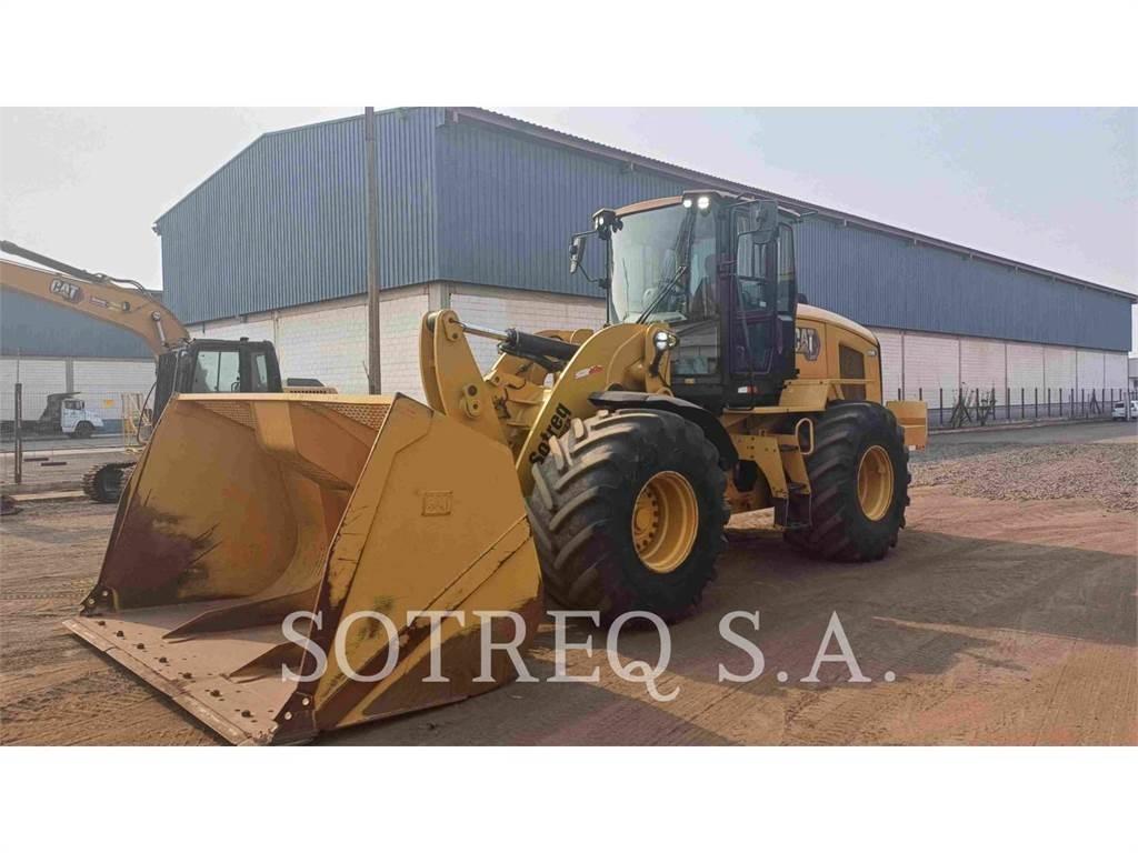 CAT 938K Kolesové nakladače