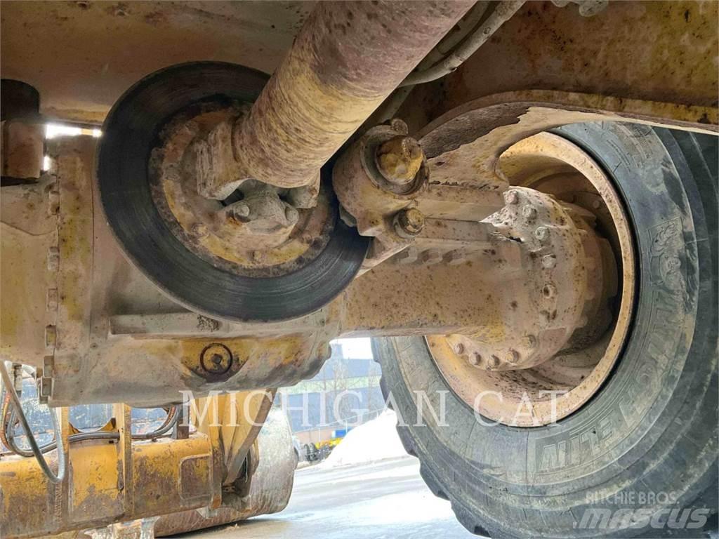 CAT 938K RQ+ Kolesové nakladače