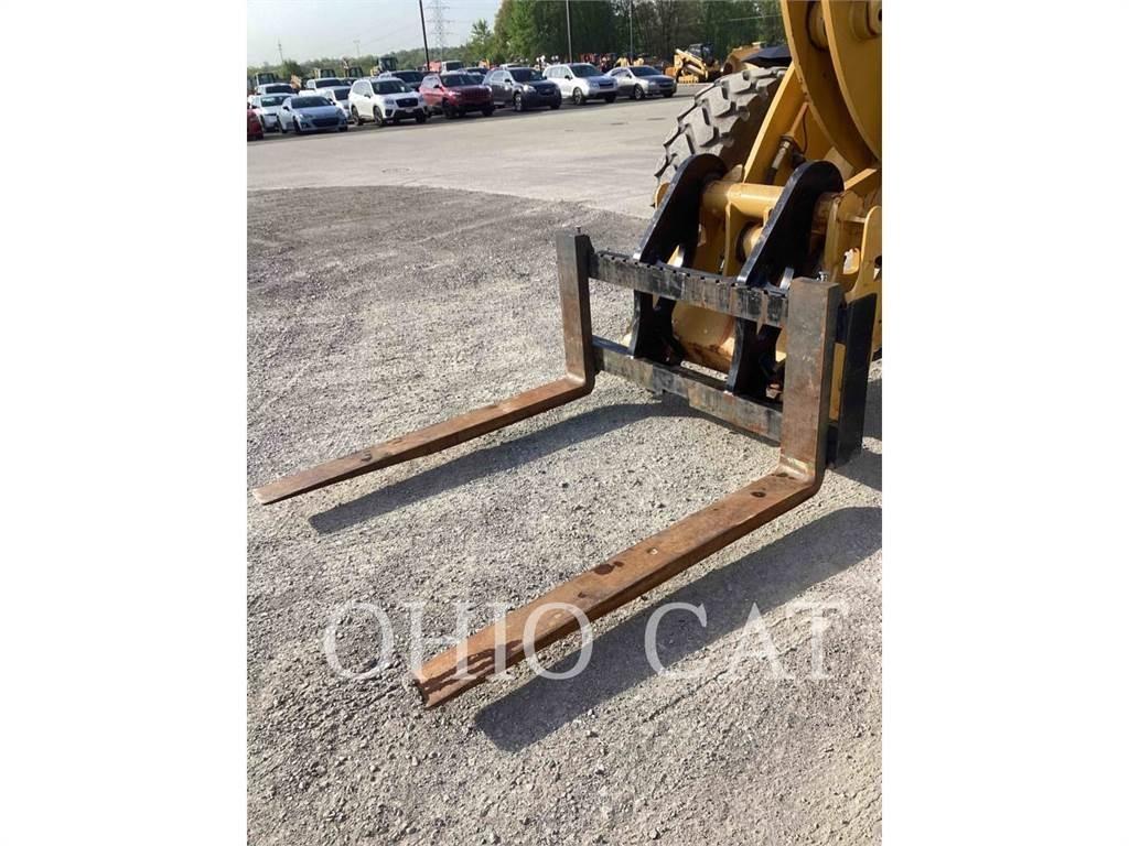 CAT 938M Kolesové nakladače