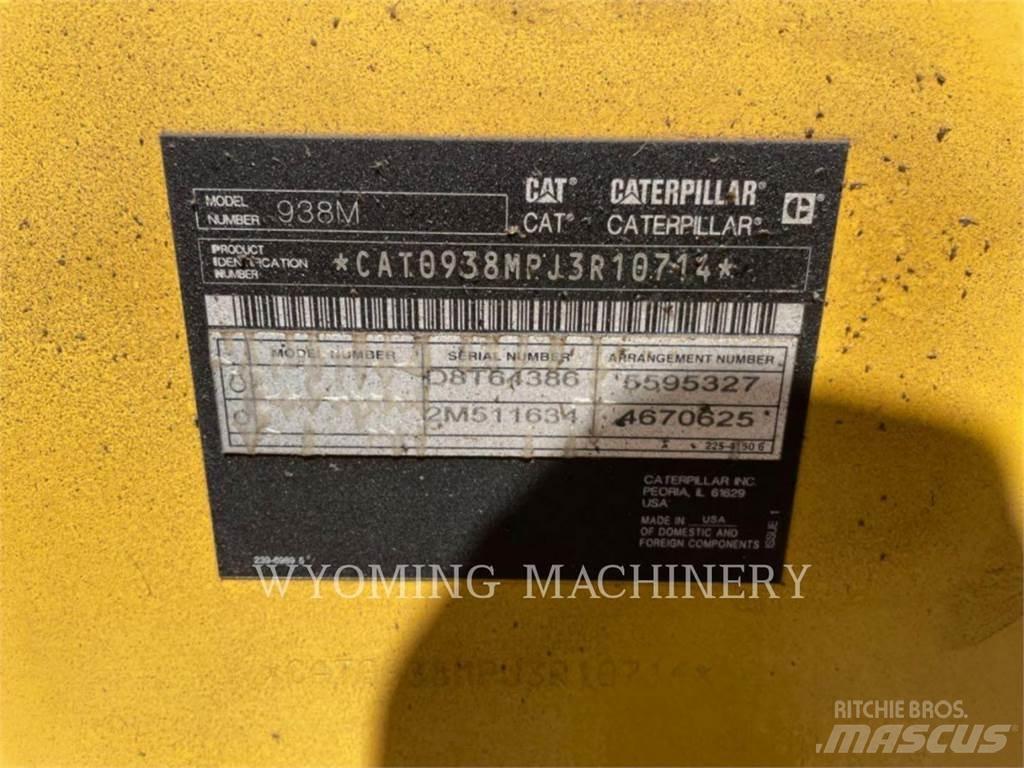 CAT 938M Kolesové nakladače