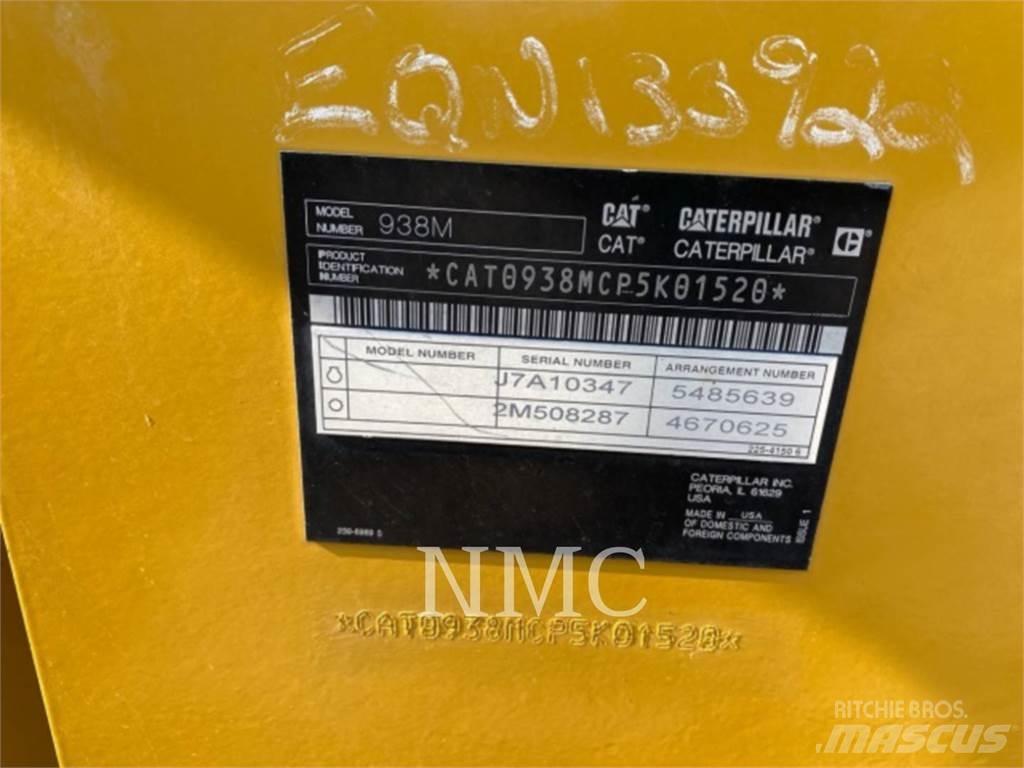 CAT 938M Kolesové nakladače