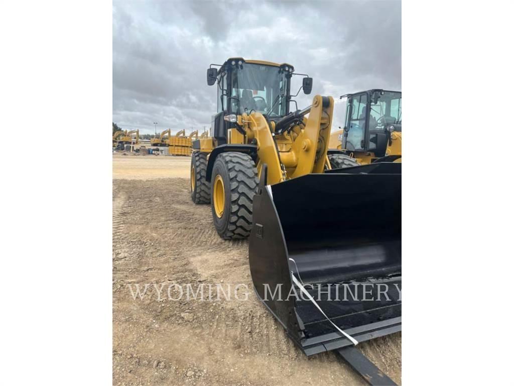 CAT 938M Kolesové nakladače