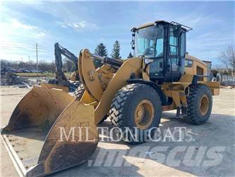 CAT 938M Kolesové nakladače
