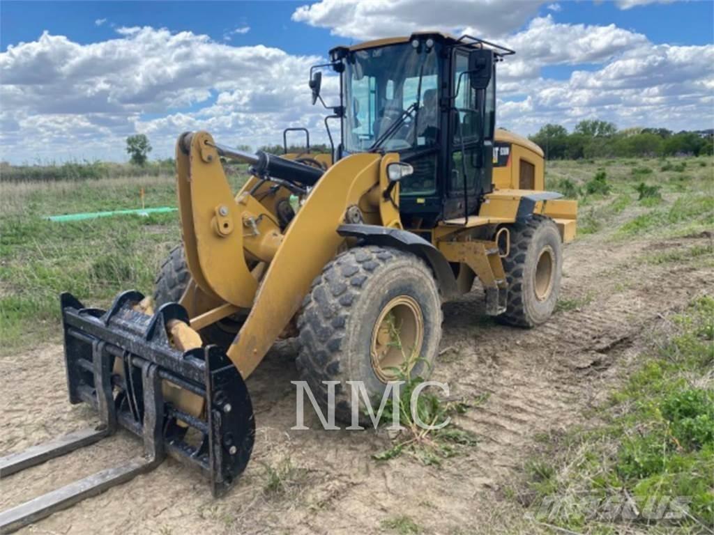 CAT 938M Kolesové nakladače