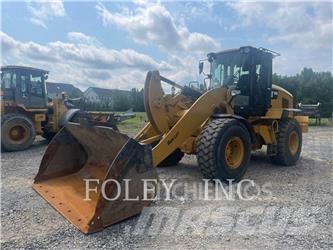 CAT 938M Kolesové nakladače