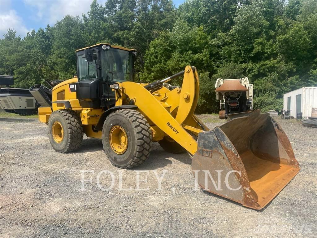 CAT 938M Kolesové nakladače
