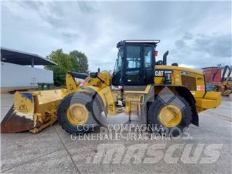 CAT 938M Kolesové nakladače