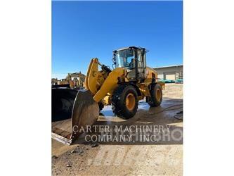CAT 938M Kolesové nakladače