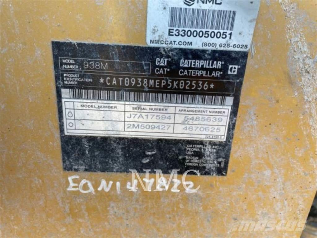 CAT 938M Kolesové nakladače