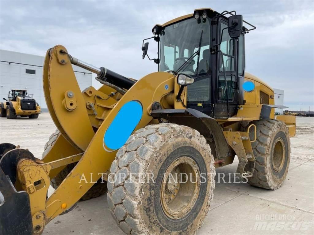 CAT 938M Kolesové nakladače