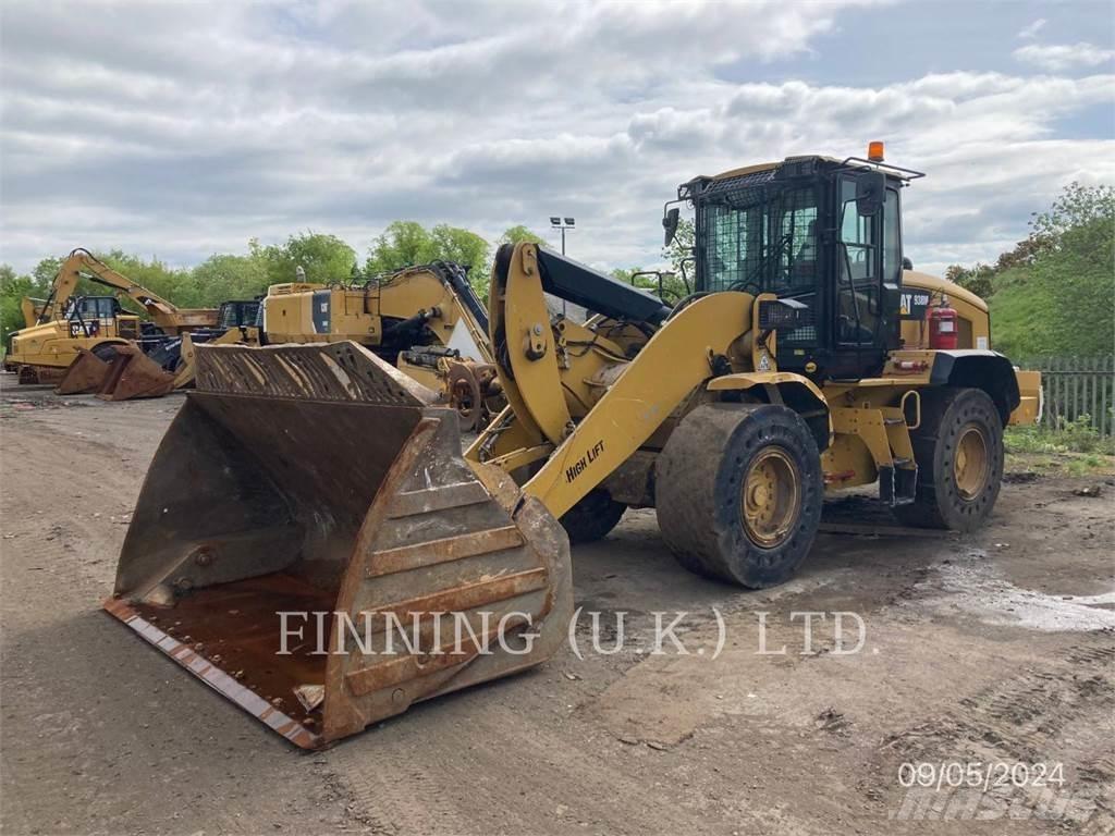 CAT 938M Kolesové nakladače
