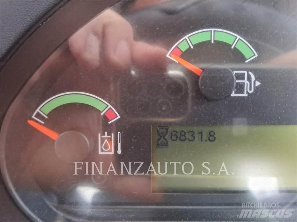 CAT 938M Kolesové nakladače