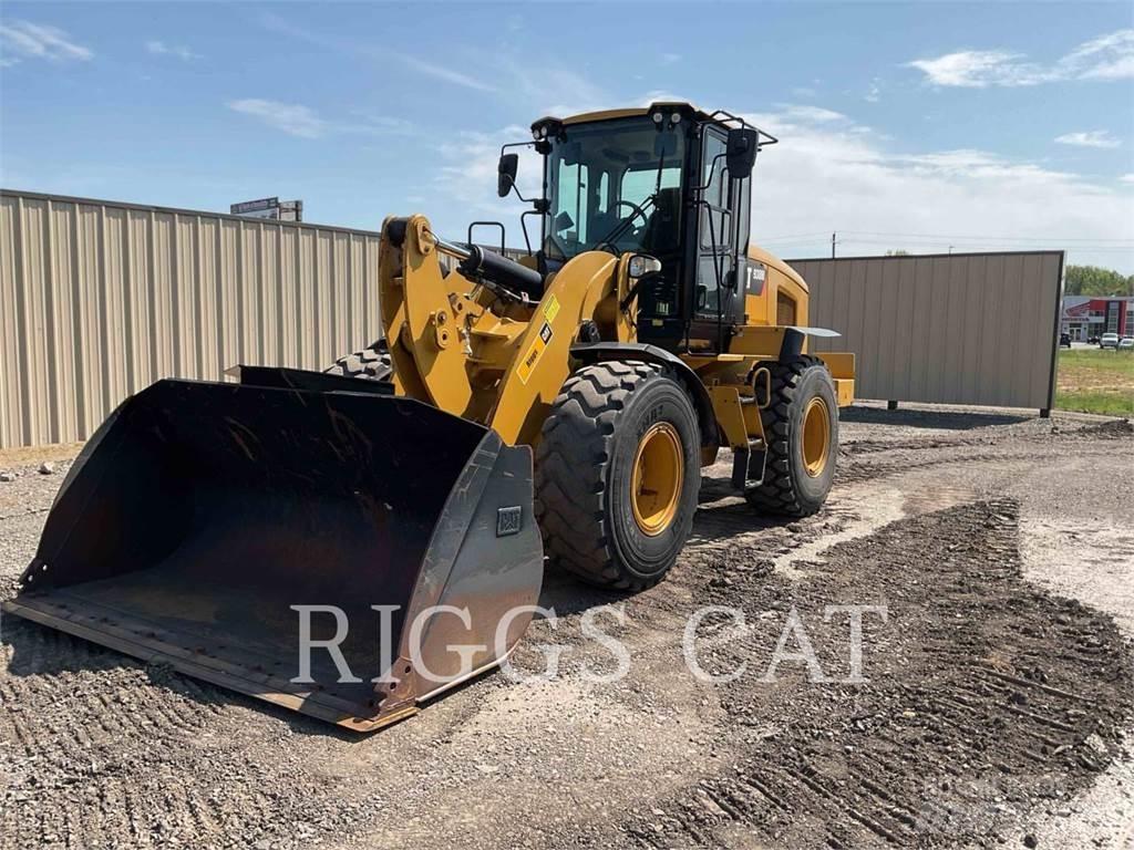 CAT 938M Kolesové nakladače