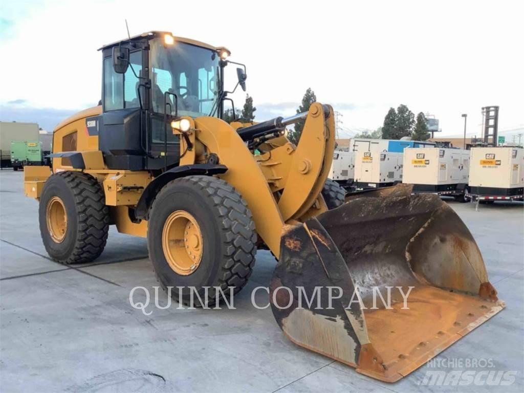 CAT 938M Kolesové nakladače