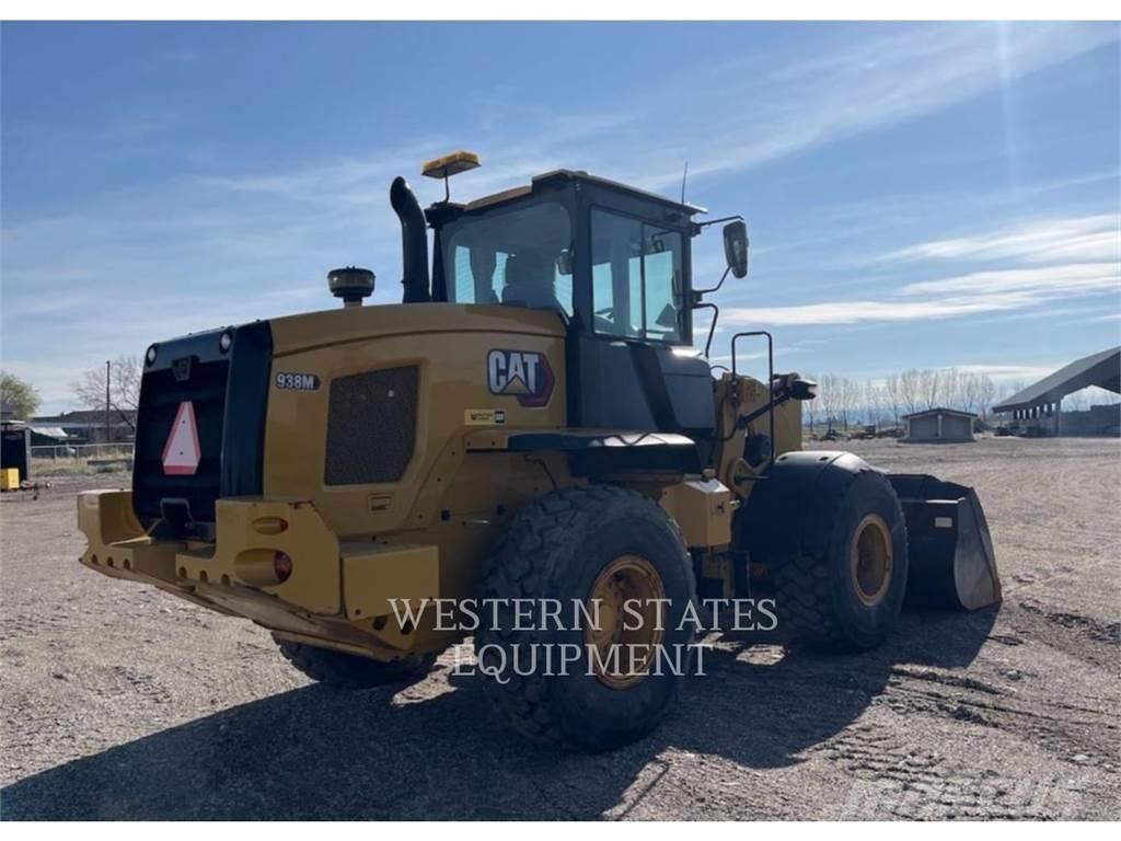 CAT 938M Kolesové nakladače