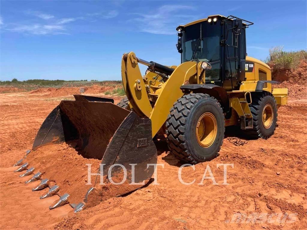 CAT 938M Kolesové nakladače