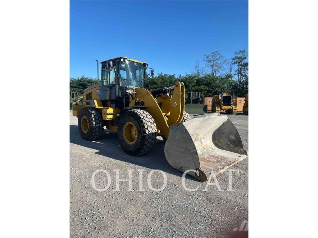 CAT 938M Kolesové nakladače