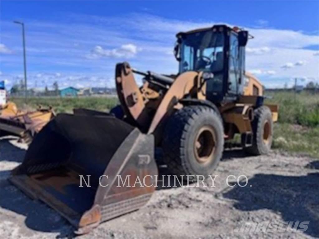 CAT 938M Kolesové nakladače