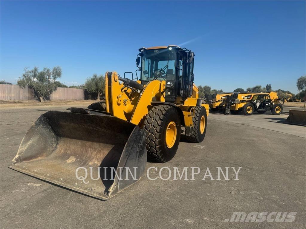 CAT 938M Kolesové nakladače