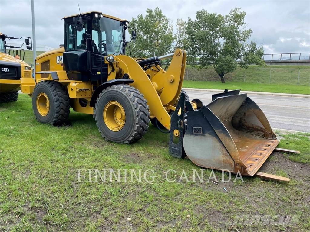 CAT 938M Kolesové nakladače