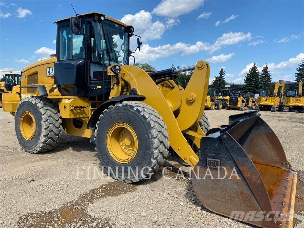 CAT 938M Kolesové nakladače