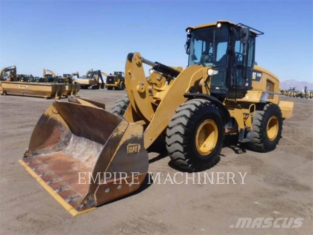 CAT 938M Kolesové nakladače