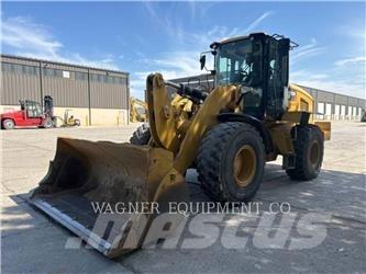 CAT 938M Kolesové nakladače