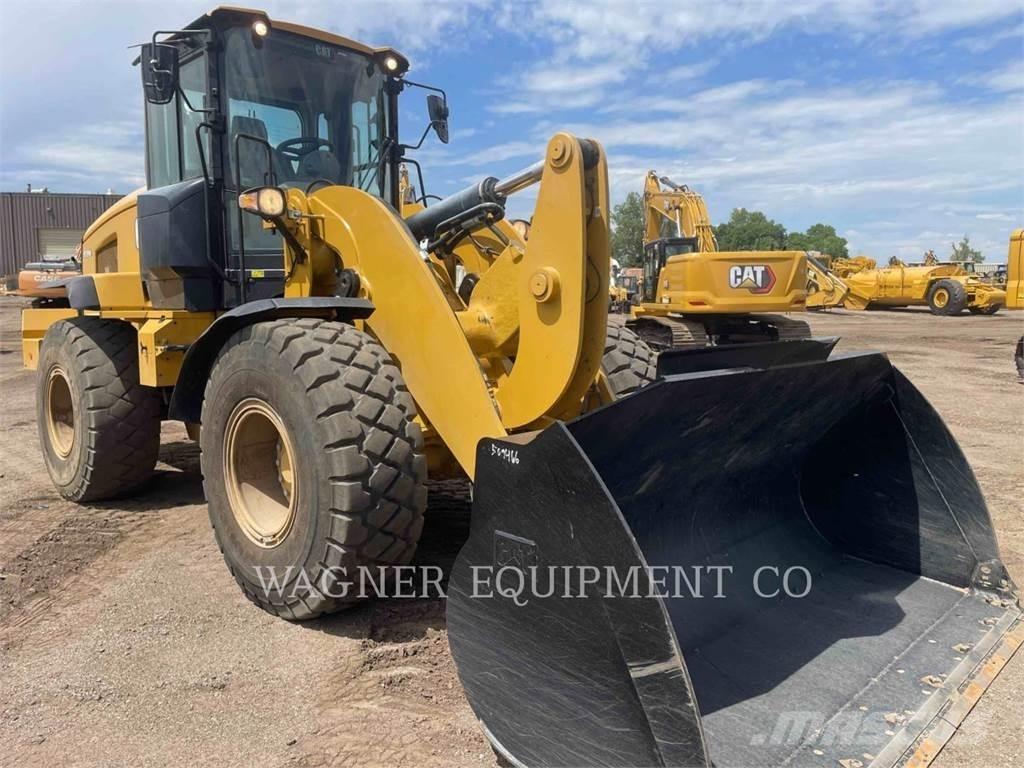 CAT 938M FC Kolesové nakladače
