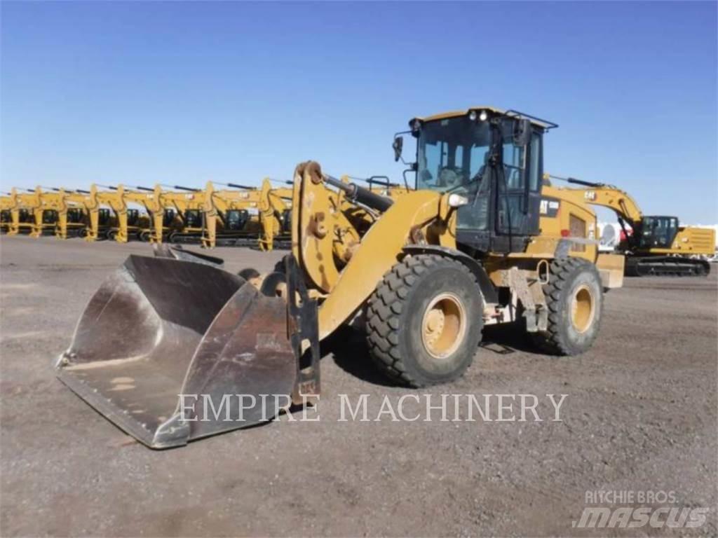 CAT 938M FC Kolesové nakladače